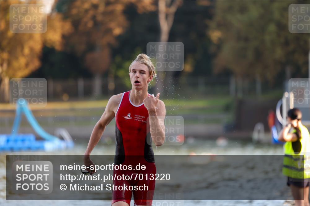 08.09.2024 - Stadtparktriathlon Michael Strokosch http://msf.ph/oto/7013220 08.09.2024 08:43:47 Schwimmen 8, 13 meine-sportfotos.de