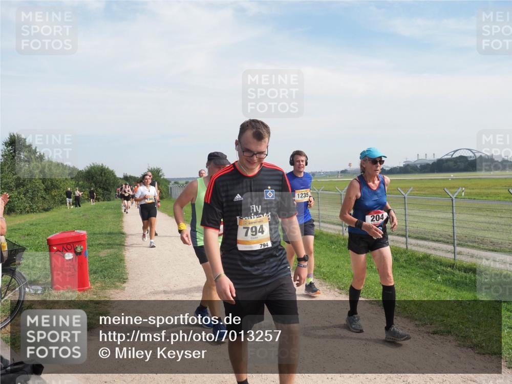 08.09.2024 - Airport Race Miley Keyser http://msf.ph/oto/7013257 08.09.2024 12:34:34 Laufen OLYMPUS, DIGITAL, CAMERA meine-sportfotos.de
