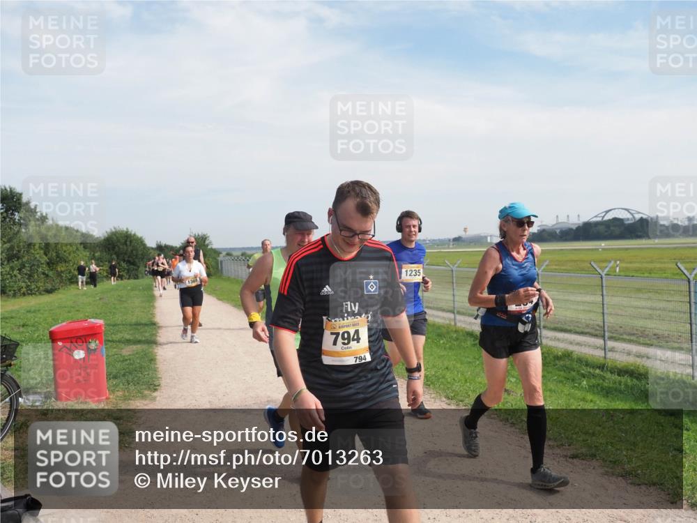 08.09.2024 - Airport Race Miley Keyser http://msf.ph/oto/7013263 08.09.2024 12:34:34 Laufen OLYMPUS, DIGITAL, CAMERA meine-sportfotos.de