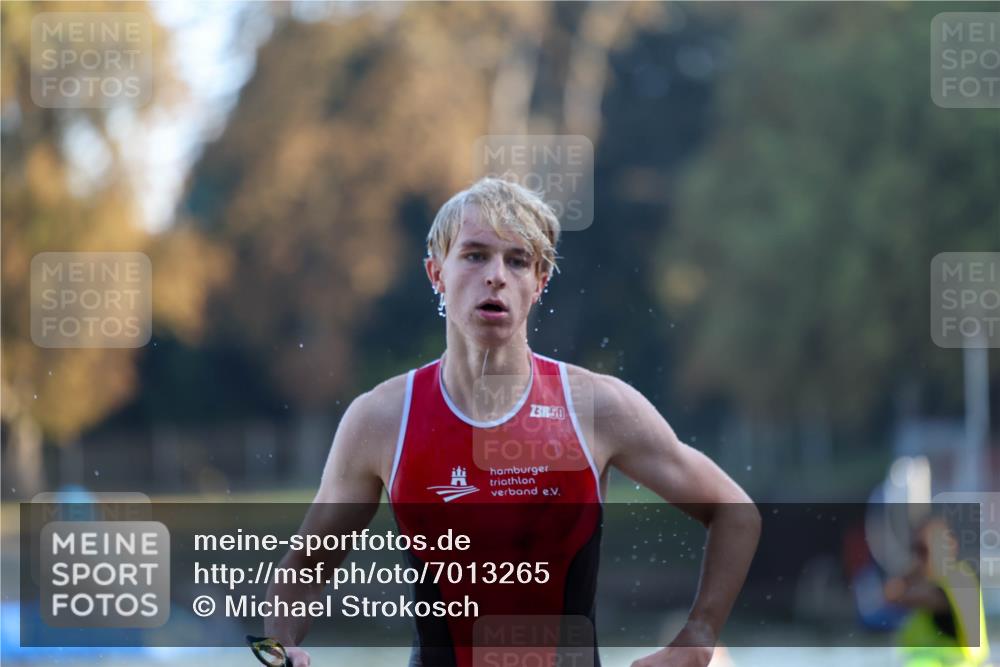 08.09.2024 - Stadtparktriathlon Michael Strokosch http://msf.ph/oto/7013265 08.09.2024 08:43:48 Schwimmen 8, 13 meine-sportfotos.de