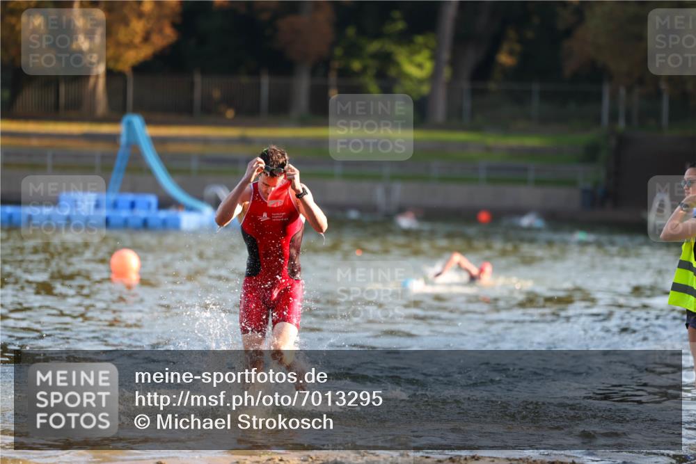 08.09.2024 - Stadtparktriathlon Michael Strokosch http://msf.ph/oto/7013295 08.09.2024 08:43:57 Schwimmen 13 meine-sportfotos.de