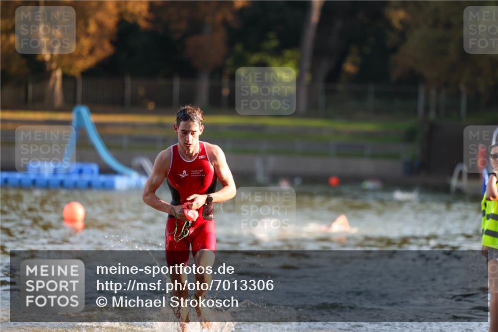 08.09.2024 - Stadtparktriathlon Michael Strokosch http://msf.ph/oto/7013306 08.09.2024 08:43:58 Schwimmen 13 meine-sportfotos.de