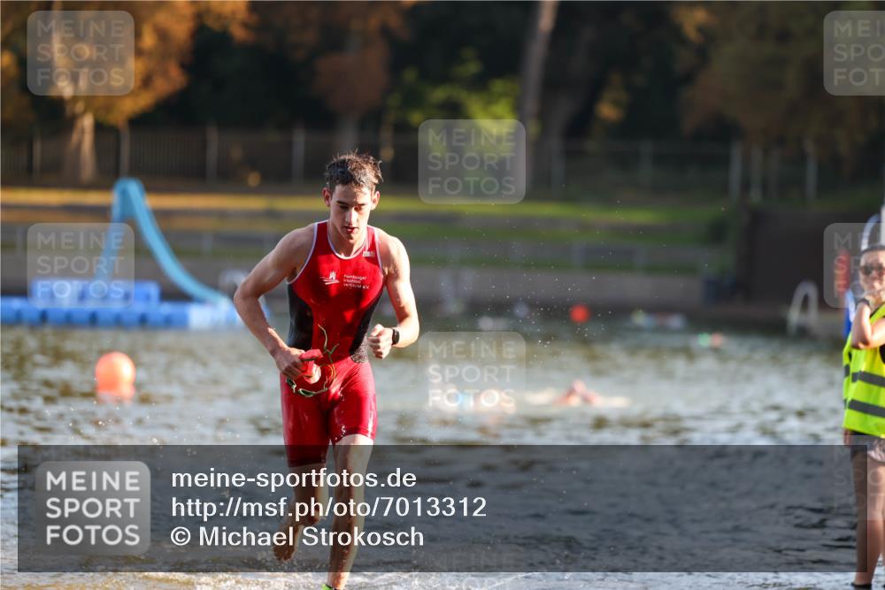 08.09.2024 - Stadtparktriathlon Michael Strokosch http://msf.ph/oto/7013312 08.09.2024 08:43:58 Schwimmen 13 meine-sportfotos.de