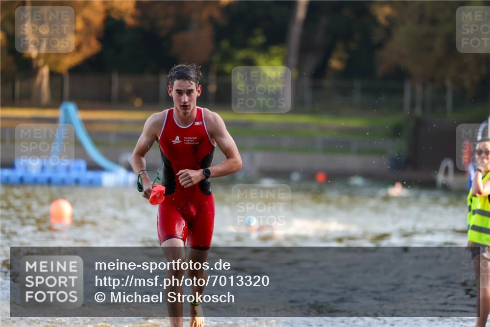 08.09.2024 - Stadtparktriathlon Michael Strokosch http://msf.ph/oto/7013320 08.09.2024 08:43:58 Schwimmen 13 meine-sportfotos.de