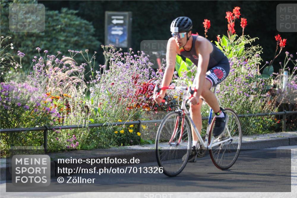 08.09.2024 - Stadtparktriathlon Zöllner http://msf.ph/oto/7013326 08.09.2024 09:14:09 Radfahren 3, 33, 39, 51, 62, 77, 78, 91, 102, 105, 143, 158, 162, 164, 166 meine-sportfotos.de