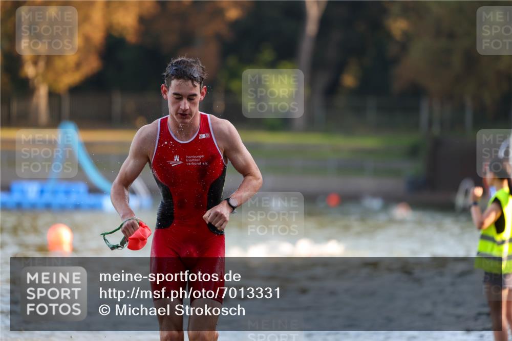 08.09.2024 - Stadtparktriathlon Michael Strokosch http://msf.ph/oto/7013331 08.09.2024 08:43:59 Schwimmen 13 meine-sportfotos.de