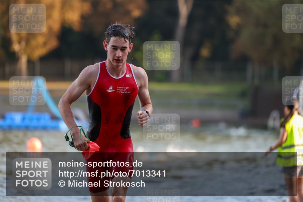 08.09.2024 - Stadtparktriathlon Michael Strokosch http://msf.ph/oto/7013341 08.09.2024 08:43:59 Schwimmen 13 meine-sportfotos.de