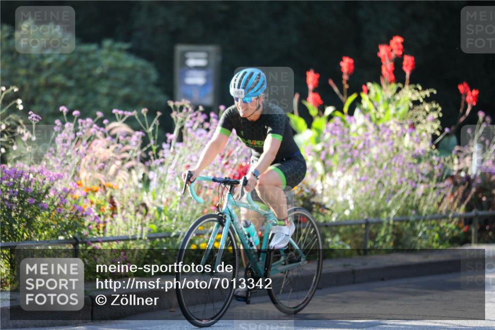 08.09.2024 - Stadtparktriathlon Zöllner http://msf.ph/oto/7013342 08.09.2024 09:14:13 Radfahren 6, 39, 51, 62, 77, 78, 91, 102, 105, 143, 158, 162, 164, 166 meine-sportfotos.de