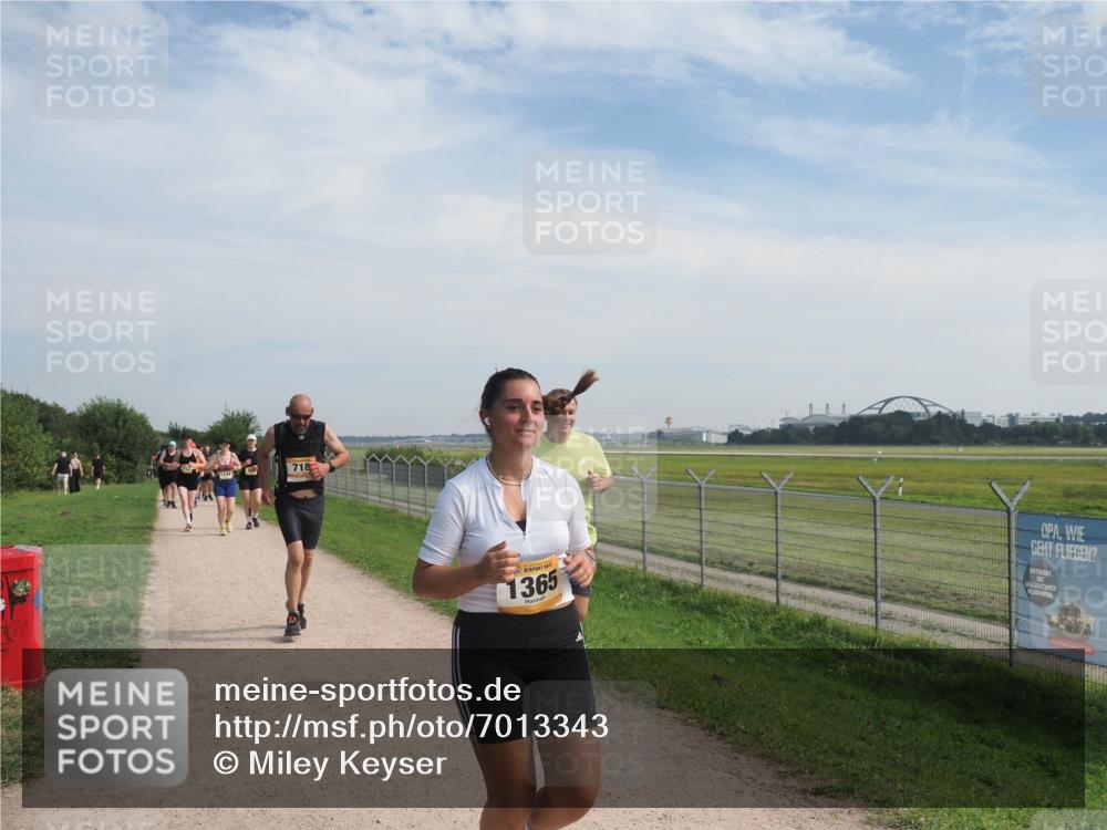 08.09.2024 - Airport Race Miley Keyser http://msf.ph/oto/7013343 08.09.2024 12:34:37 Laufen OLYMPUS, DIGITAL, CAMERA meine-sportfotos.de
