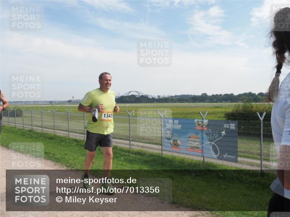 08.09.2024 - Airport Race Miley Keyser http://msf.ph/oto/7013356 08.09.2024 12:34:38 Laufen OLYMPUS, DIGITAL, CAMERA meine-sportfotos.de