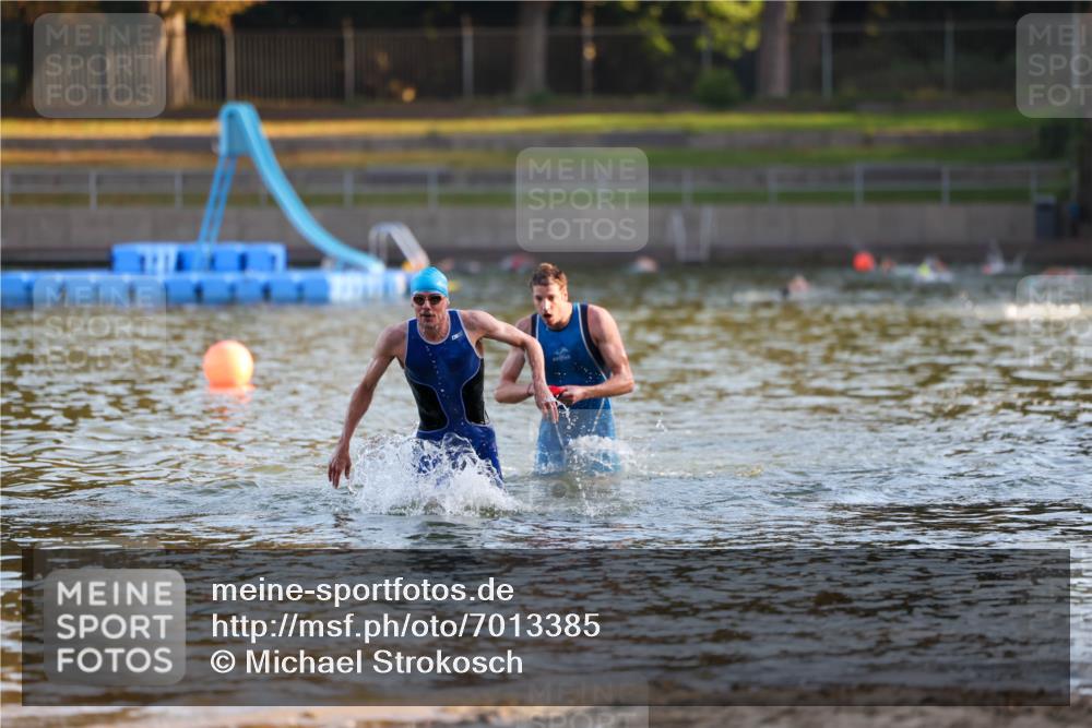 08.09.2024 - Stadtparktriathlon Michael Strokosch http://msf.ph/oto/7013385 08.09.2024 08:44:13 Schwimmen 7, 10 meine-sportfotos.de