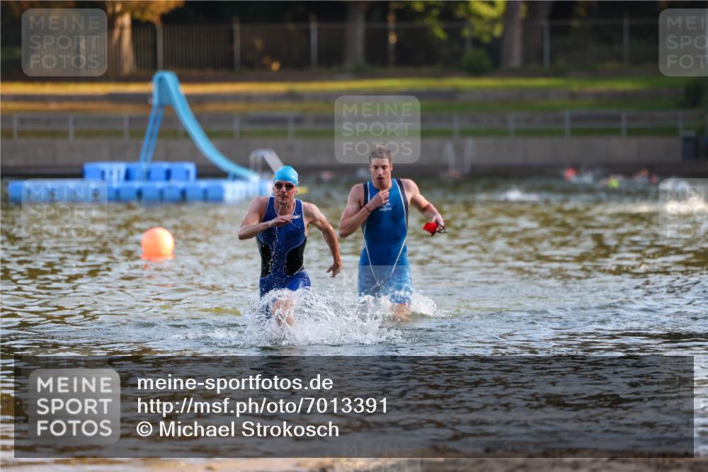 08.09.2024 - Stadtparktriathlon Michael Strokosch http://msf.ph/oto/7013391 08.09.2024 08:44:13 Schwimmen 7, 10 meine-sportfotos.de