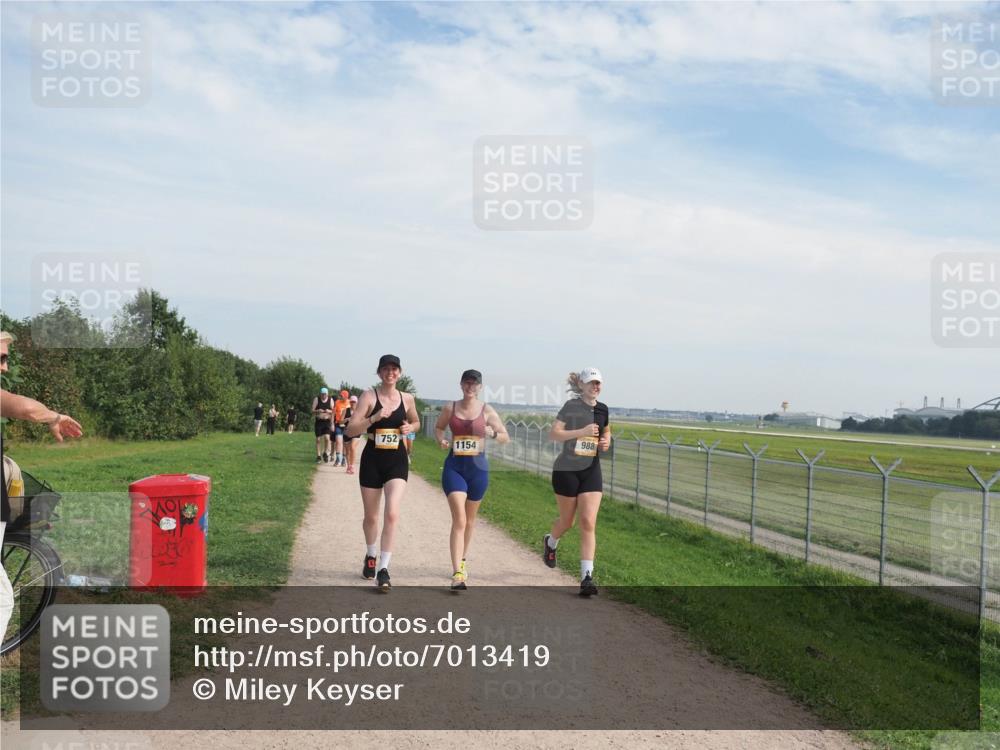 08.09.2024 - Airport Race Miley Keyser http://msf.ph/oto/7013419 08.09.2024 12:34:42 Laufen OLYMPUS, DIGITAL, CAMERA meine-sportfotos.de