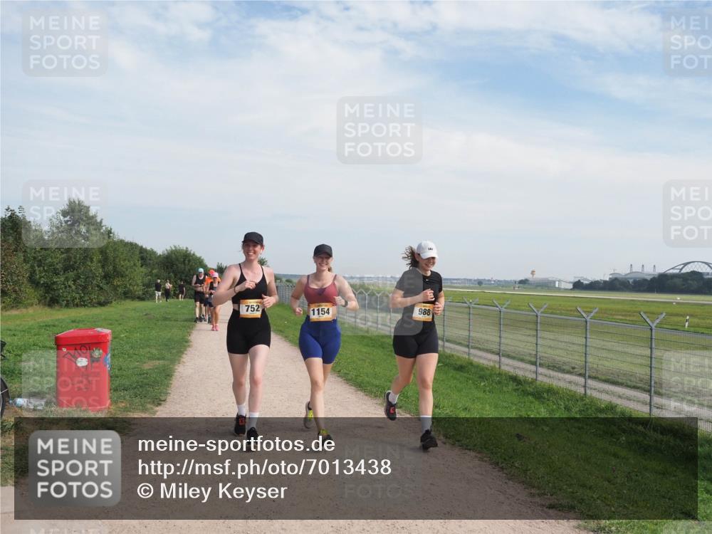 08.09.2024 - Airport Race Miley Keyser http://msf.ph/oto/7013438 08.09.2024 12:34:43 Laufen OLYMPUS, DIGITAL, CAMERA meine-sportfotos.de