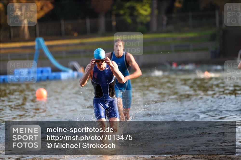 08.09.2024 - Stadtparktriathlon Michael Strokosch http://msf.ph/oto/7013475 08.09.2024 08:44:16 Schwimmen 7, 10 meine-sportfotos.de