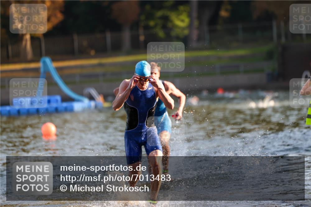 08.09.2024 - Stadtparktriathlon Michael Strokosch http://msf.ph/oto/7013483 08.09.2024 08:44:16 Schwimmen 7, 10 meine-sportfotos.de