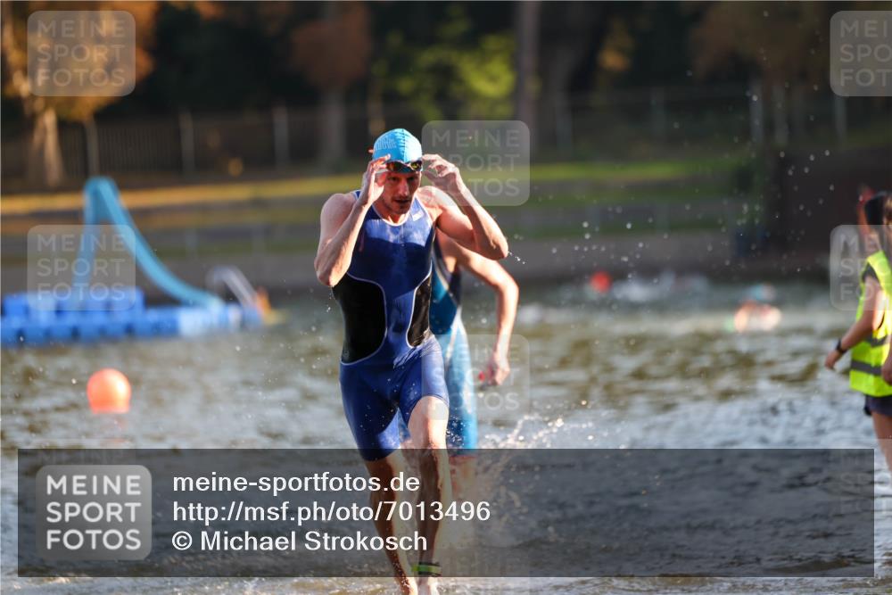 08.09.2024 - Stadtparktriathlon Michael Strokosch http://msf.ph/oto/7013496 08.09.2024 08:44:17 Schwimmen 7, 10 meine-sportfotos.de