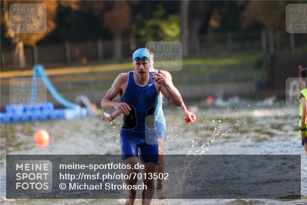 08.09.2024 - Stadtparktriathlon Michael Strokosch http://msf.ph/oto/7013502 08.09.2024 08:44:17 Schwimmen 7, 10 meine-sportfotos.de