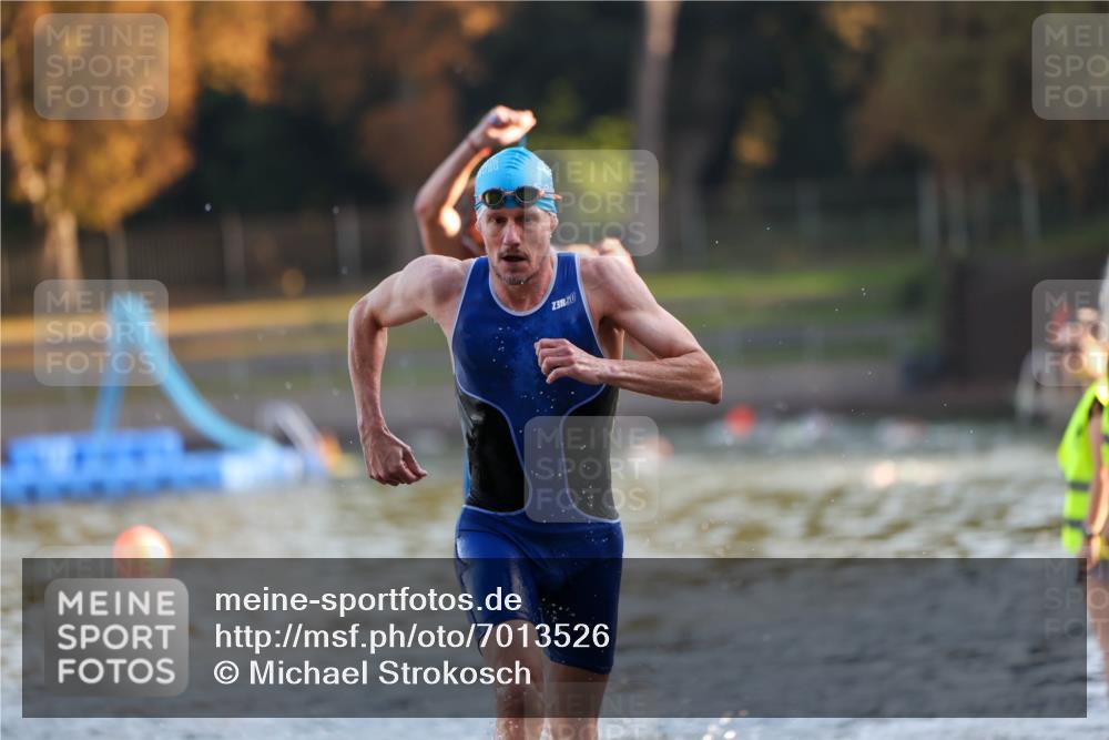 08.09.2024 - Stadtparktriathlon Michael Strokosch http://msf.ph/oto/7013526 08.09.2024 08:44:18 Schwimmen 7, 10 meine-sportfotos.de