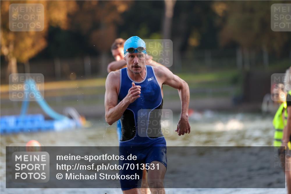 08.09.2024 - Stadtparktriathlon Michael Strokosch http://msf.ph/oto/7013531 08.09.2024 08:44:18 Schwimmen 7, 10 meine-sportfotos.de