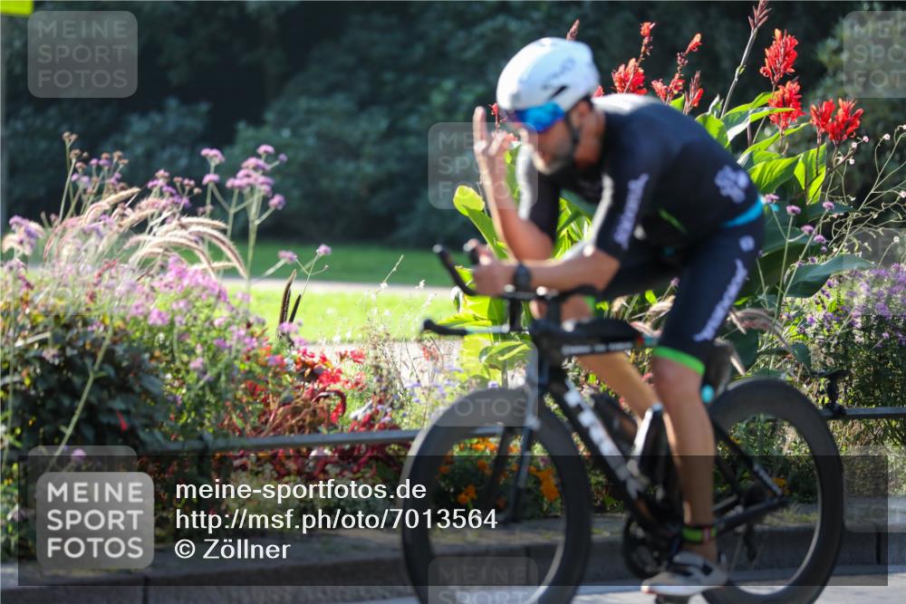 08.09.2024 - Stadtparktriathlon Zöllner http://msf.ph/oto/7013564 08.09.2024 09:14:53 Radfahren 16, 34, 46, 67, 93, 115, 120, 178 meine-sportfotos.de