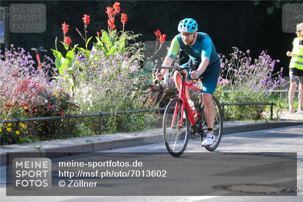 08.09.2024 - Stadtparktriathlon Zöllner http://msf.ph/oto/7013602 08.09.2024 09:14:58 Radfahren 16, 34, 46, 67, 93, 103, 120, 160, 178 meine-sportfotos.de