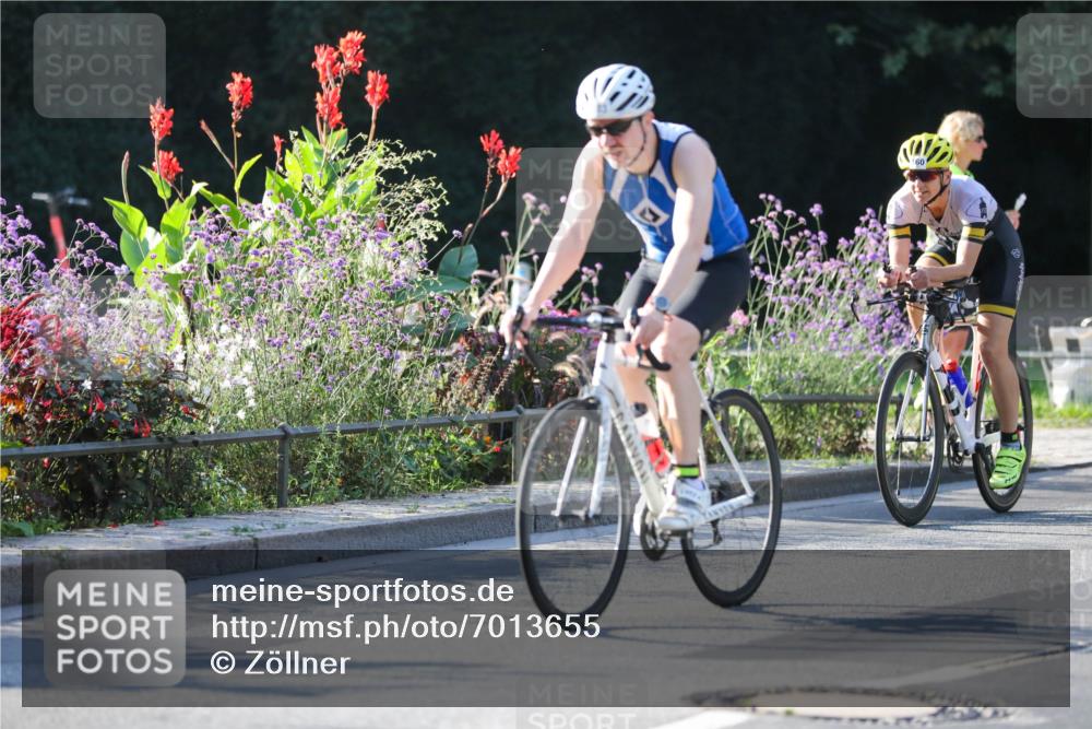 08.09.2024 - Stadtparktriathlon Zöllner http://msf.ph/oto/7013655 08.09.2024 09:15:06 Radfahren 15, 21, 35, 40, 44, 54, 63, 76, 103, 160 meine-sportfotos.de