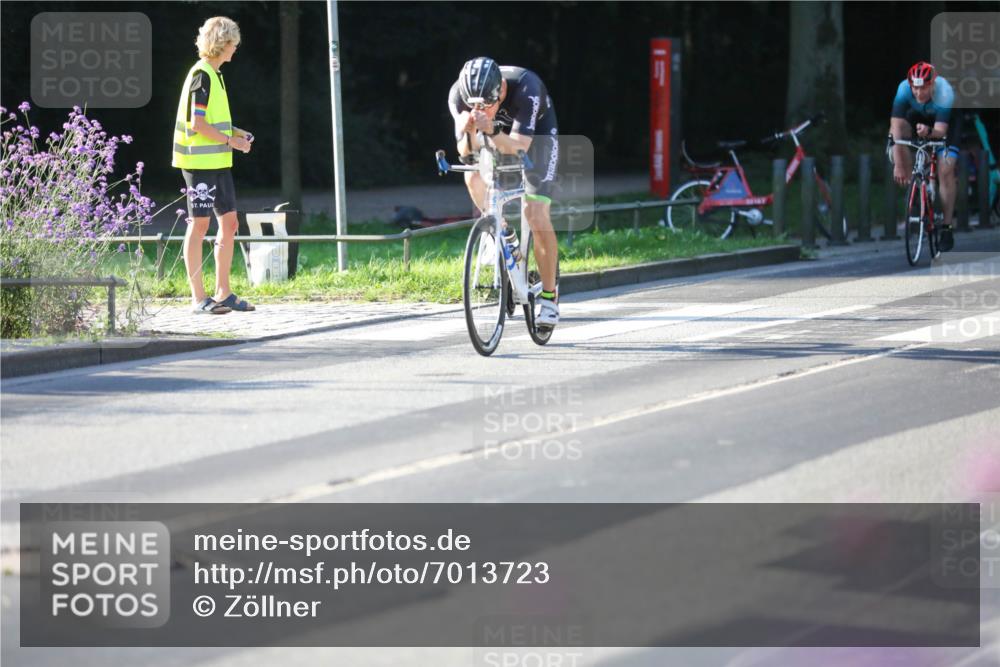 08.09.2024 - Stadtparktriathlon Zöllner http://msf.ph/oto/7013723 08.09.2024 09:15:21 Radfahren 25, 32, 72, 75, 99, 127, 179 meine-sportfotos.de