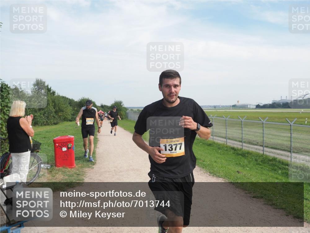 08.09.2024 - Airport Race Miley Keyser http://msf.ph/oto/7013744 08.09.2024 12:34:57 Laufen OLYMPUS, DIGITAL, CAMERA meine-sportfotos.de