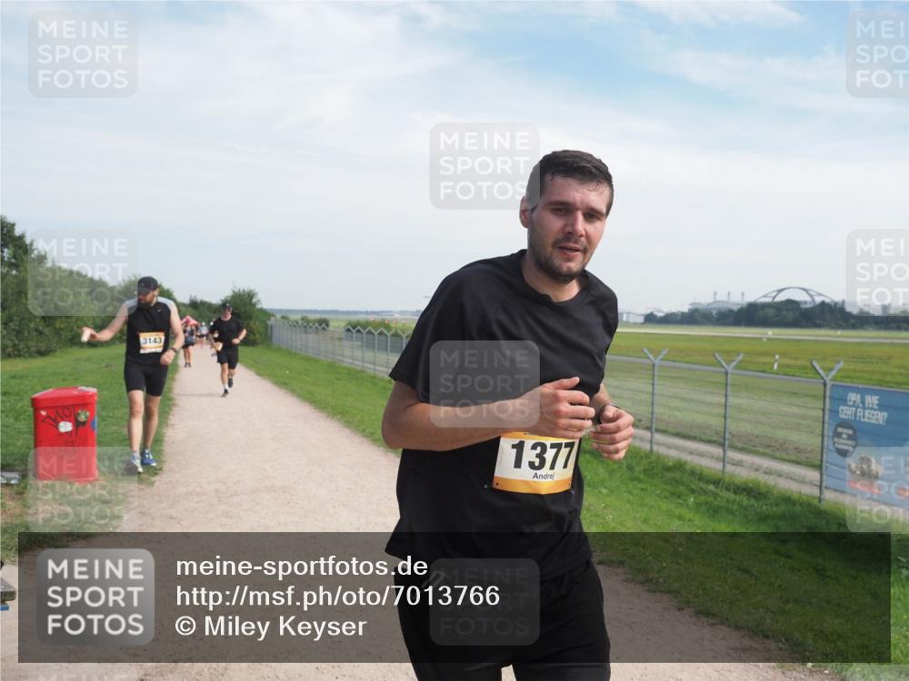 08.09.2024 - Airport Race Miley Keyser http://msf.ph/oto/7013766 08.09.2024 12:34:58 Laufen OLYMPUS, DIGITAL, CAMERA meine-sportfotos.de