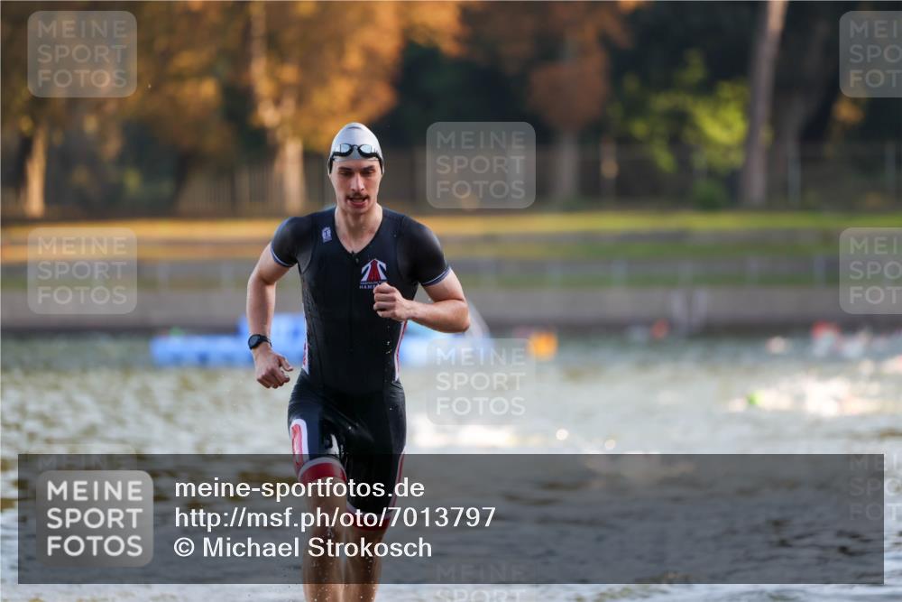 08.09.2024 - Stadtparktriathlon Michael Strokosch http://msf.ph/oto/7013797 08.09.2024 08:45:14 Schwimmen 53, 87 meine-sportfotos.de