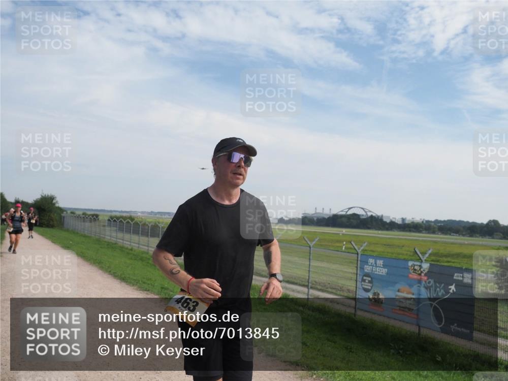 08.09.2024 - Airport Race Miley Keyser http://msf.ph/oto/7013845 08.09.2024 12:35:03 Laufen OLYMPUS, DIGITAL, CAMERA meine-sportfotos.de