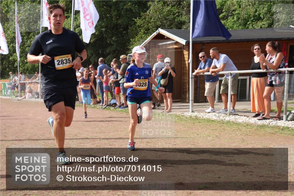 08.09.2024 - Airport Race Strokosch-Dieckow http://msf.ph/oto/7014015 08.09.2024 12:05:42 Ziel 294, 2639, 2742, 2835, 3005, 3028 meine-sportfotos.de