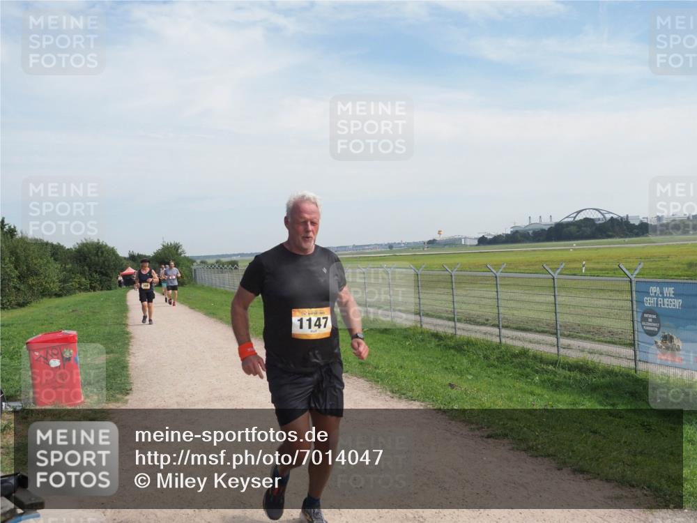 08.09.2024 - Airport Race Miley Keyser http://msf.ph/oto/7014047 08.09.2024 12:35:23 Laufen OLYMPUS, DIGITAL, CAMERA meine-sportfotos.de