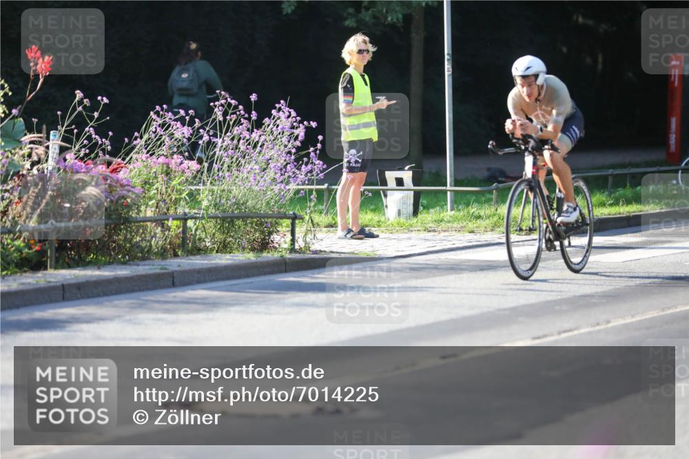 08.09.2024 - Stadtparktriathlon Zöllner http://msf.ph/oto/7014225 08.09.2024 09:17:45 Radfahren 30, 42, 114 meine-sportfotos.de