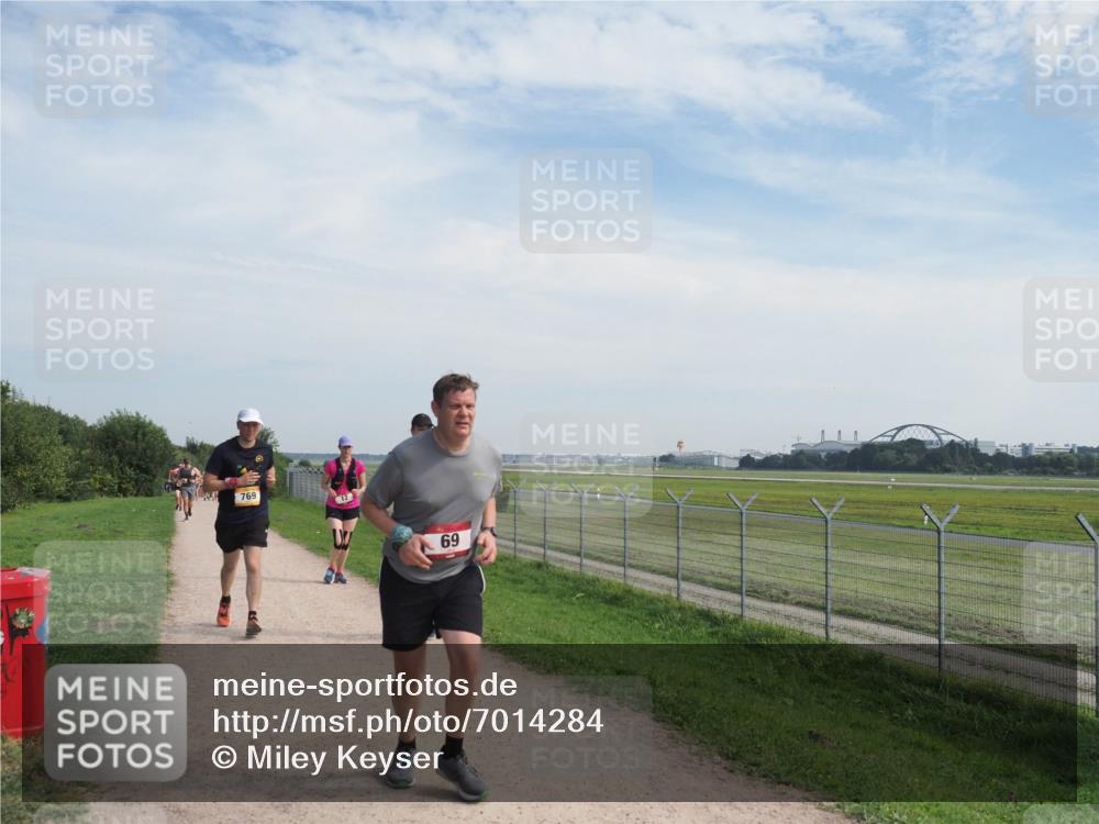 08.09.2024 - Airport Race Miley Keyser http://msf.ph/oto/7014284 08.09.2024 12:35:49 Laufen OLYMPUS, DIGITAL, CAMERA meine-sportfotos.de