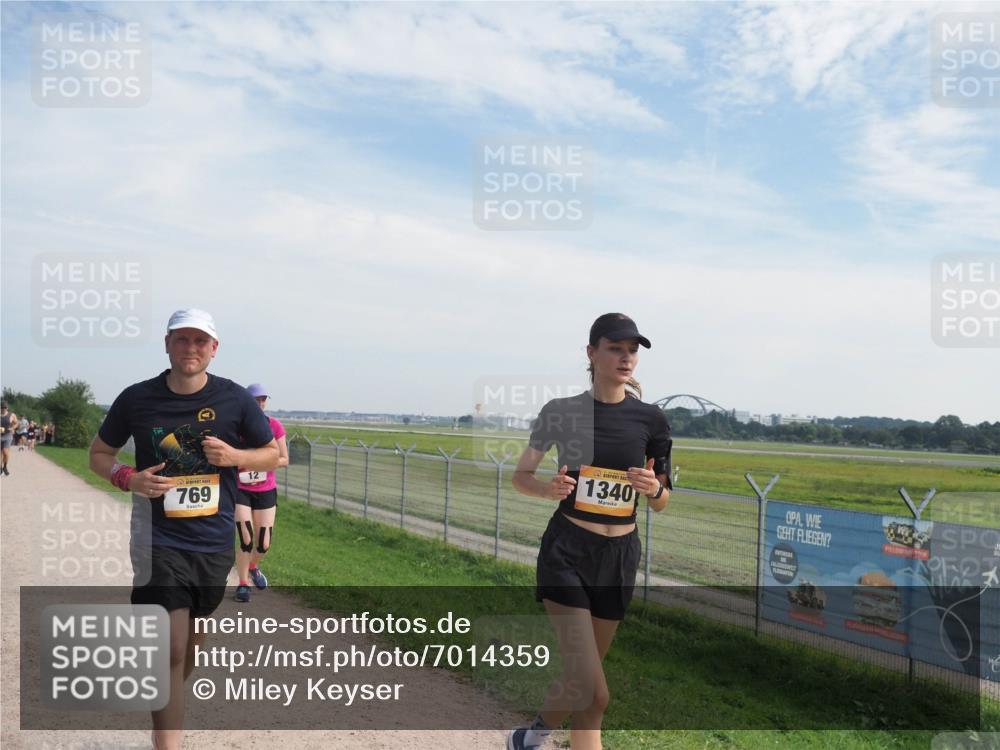 08.09.2024 - Airport Race Miley Keyser http://msf.ph/oto/7014359 08.09.2024 12:35:51 Laufen OLYMPUS, DIGITAL, CAMERA meine-sportfotos.de