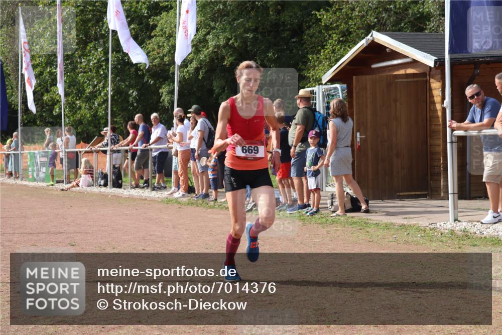 08.09.2024 - Airport Race Strokosch-Dieckow http://msf.ph/oto/7014376 08.09.2024 12:05:56 Ziel 669, 2527, 2557, 2606, 2838, 3058, 3100 meine-sportfotos.de