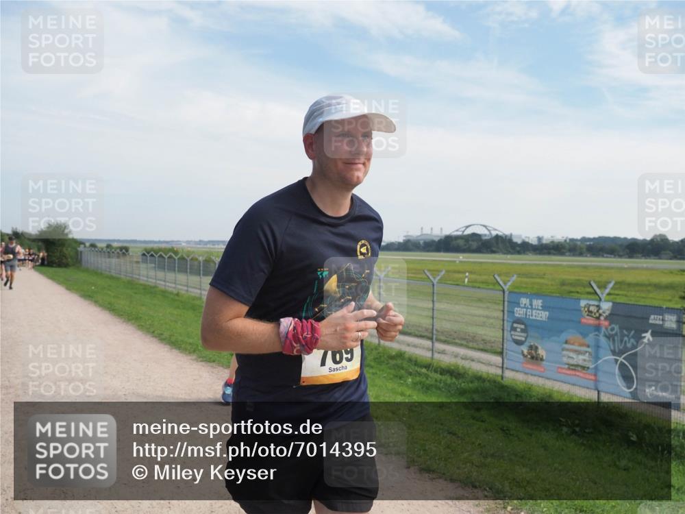 08.09.2024 - Airport Race Miley Keyser http://msf.ph/oto/7014395 08.09.2024 12:35:52 Laufen OLYMPUS, DIGITAL, CAMERA meine-sportfotos.de