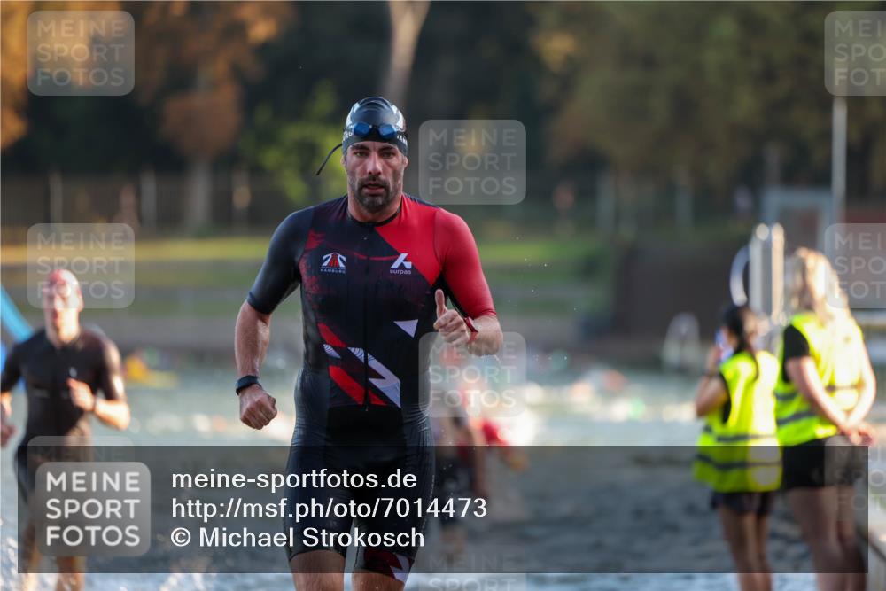 08.09.2024 - Stadtparktriathlon Michael Strokosch http://msf.ph/oto/7014473 08.09.2024 08:46:06 Schwimmen 5, 32, 38, 51 meine-sportfotos.de