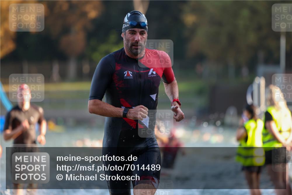 08.09.2024 - Stadtparktriathlon Michael Strokosch http://msf.ph/oto/7014489 08.09.2024 08:46:06 Schwimmen 5, 32, 38, 51 meine-sportfotos.de