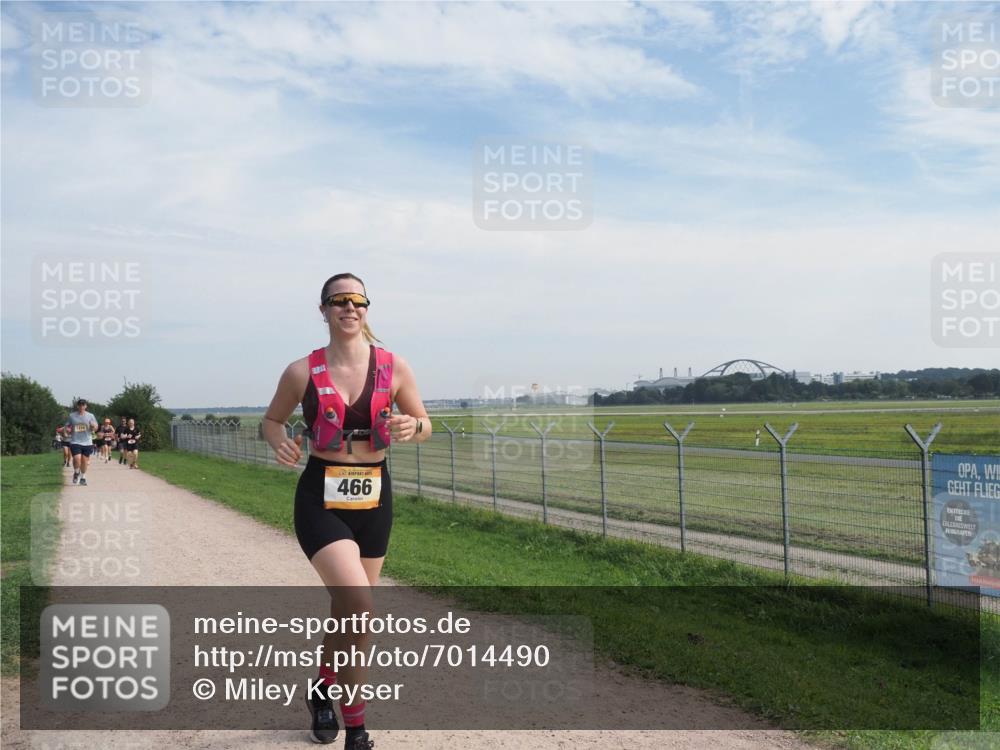 08.09.2024 - Airport Race Miley Keyser http://msf.ph/oto/7014490 08.09.2024 12:36:03 Laufen OLYMPUS, DIGITAL, CAMERA meine-sportfotos.de