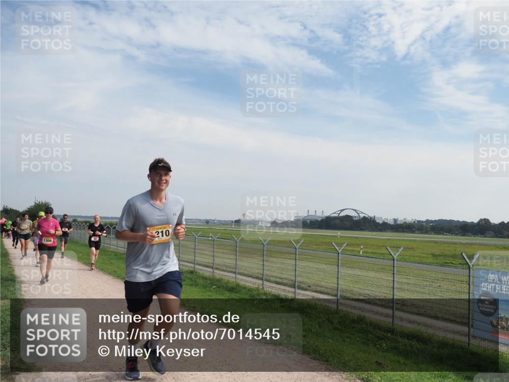 08.09.2024 - Airport Race Miley Keyser http://msf.ph/oto/7014545 08.09.2024 12:36:10 Laufen OLYMPUS, DIGITAL, CAMERA meine-sportfotos.de