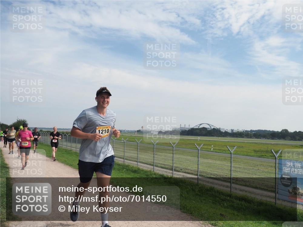 08.09.2024 - Airport Race Miley Keyser http://msf.ph/oto/7014550 08.09.2024 12:36:10 Laufen OLYMPUS, DIGITAL, CAMERA meine-sportfotos.de