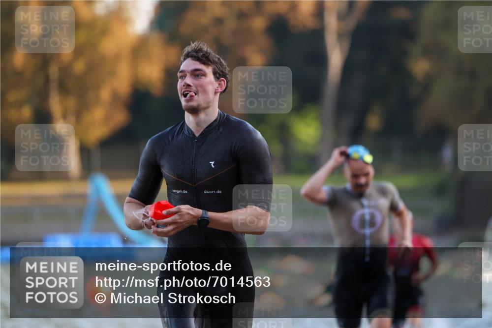 08.09.2024 - Stadtparktriathlon Michael Strokosch http://msf.ph/oto/7014563 08.09.2024 08:46:10 Schwimmen 32, 38, 51 meine-sportfotos.de