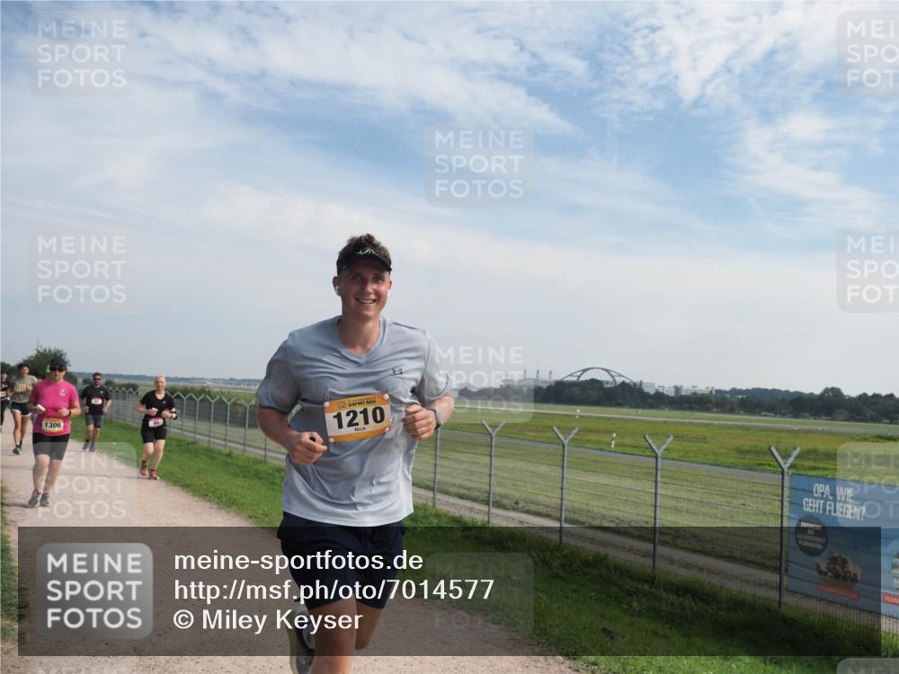 08.09.2024 - Airport Race Miley Keyser http://msf.ph/oto/7014577 08.09.2024 12:36:11 Laufen OLYMPUS, DIGITAL, CAMERA meine-sportfotos.de