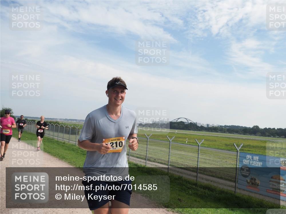 08.09.2024 - Airport Race Miley Keyser http://msf.ph/oto/7014585 08.09.2024 12:36:11 Laufen OLYMPUS, DIGITAL, CAMERA meine-sportfotos.de