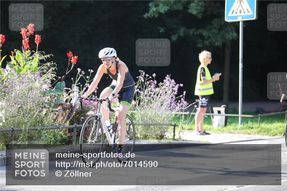 08.09.2024 - Stadtparktriathlon Zöllner http://msf.ph/oto/7014590 08.09.2024 09:20:13 Radfahren 65, 111, 134, 163, 180 meine-sportfotos.de