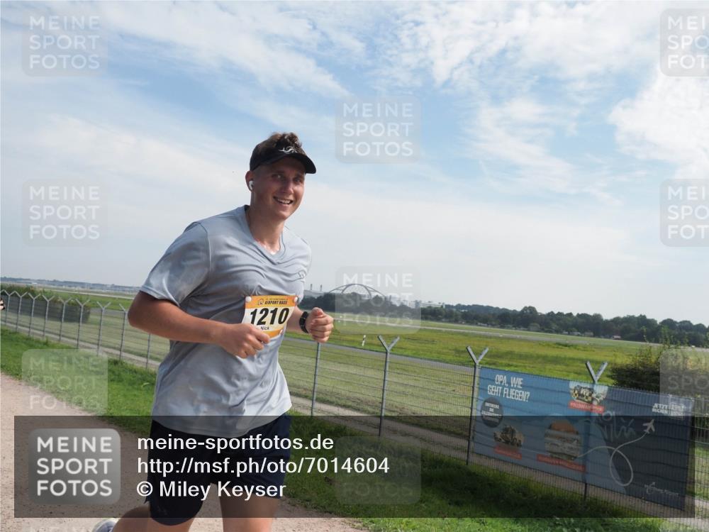08.09.2024 - Airport Race Miley Keyser http://msf.ph/oto/7014604 08.09.2024 12:36:11 Laufen OLYMPUS, DIGITAL, CAMERA meine-sportfotos.de