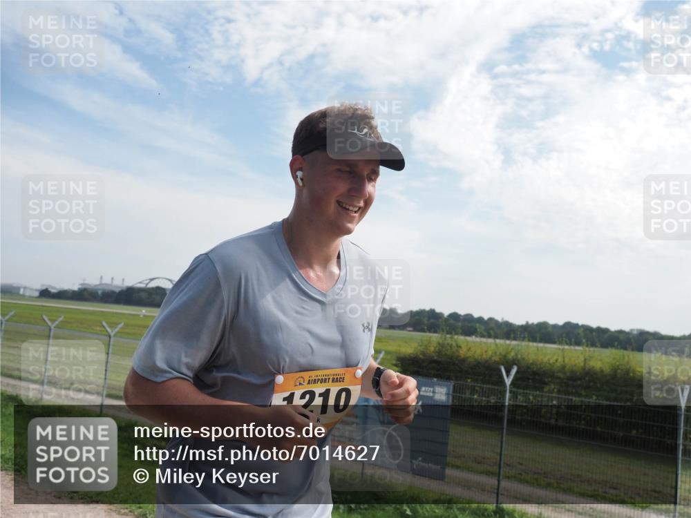 08.09.2024 - Airport Race Miley Keyser http://msf.ph/oto/7014627 08.09.2024 12:36:12 Laufen OLYMPUS, DIGITAL, CAMERA meine-sportfotos.de
